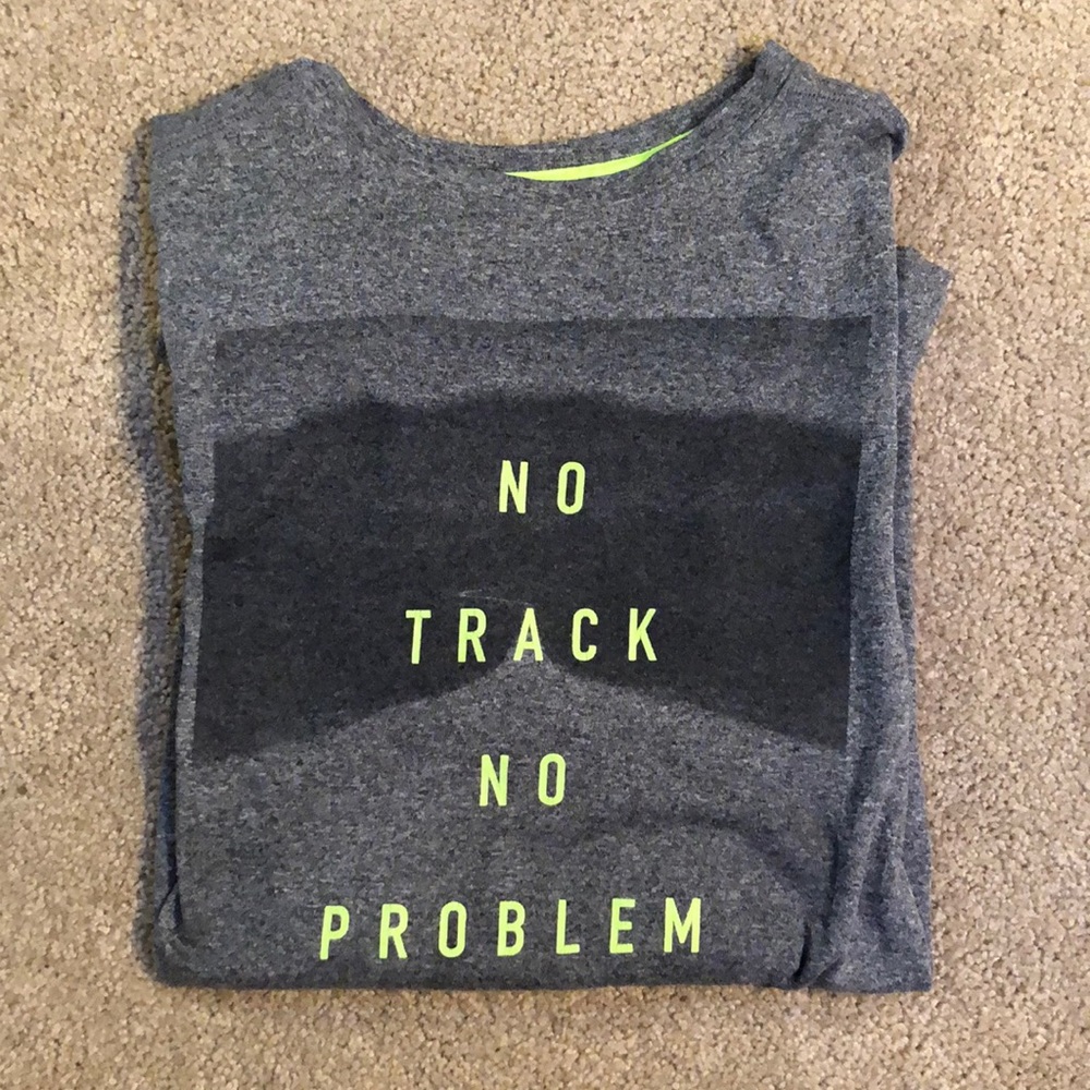 Men’s Medium Athletic T-shirt
